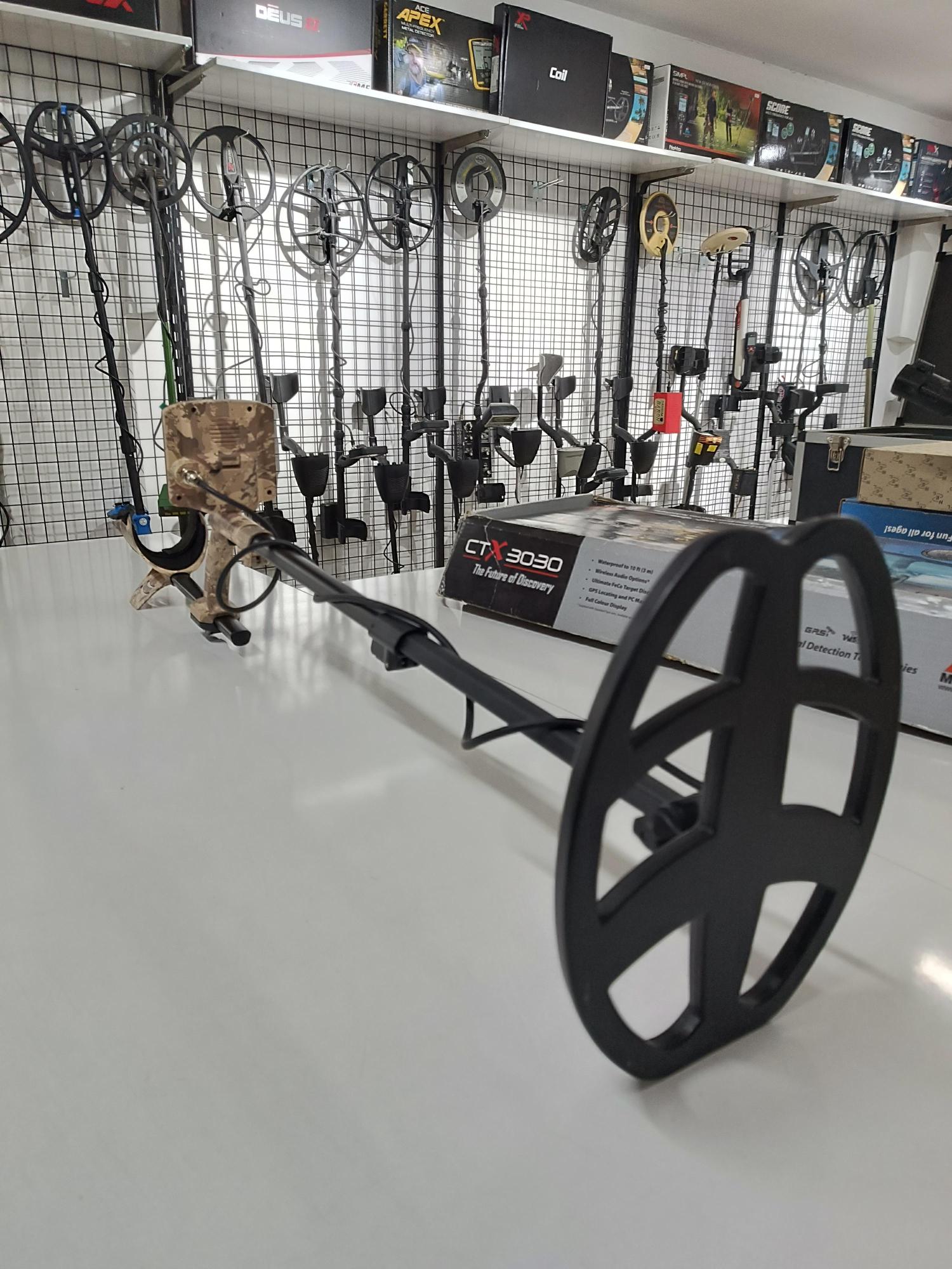 Minelab%20X‑TERRA%20Voyager%20Tactical%20Metal%20Dedektör
