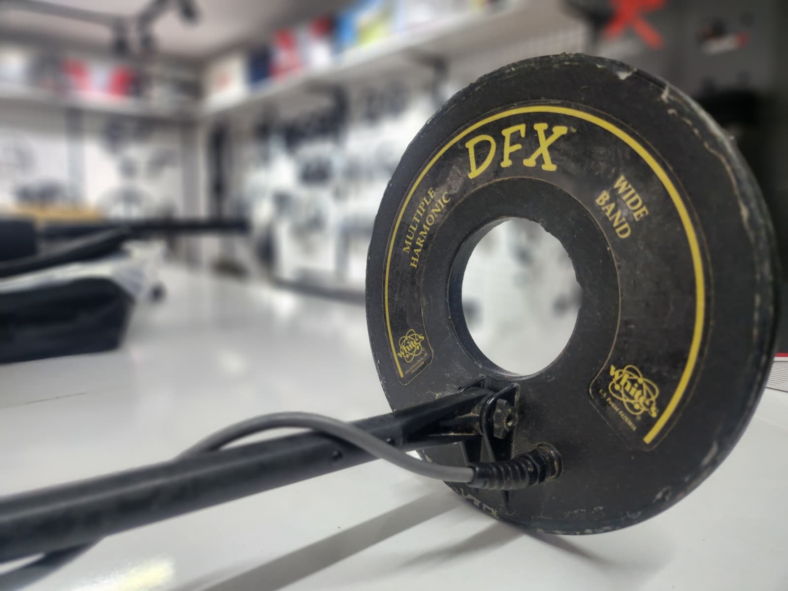 WHITE’S%20DFX%20SPECTRUM%20E-Serisi%20Metal%20Dedektörü