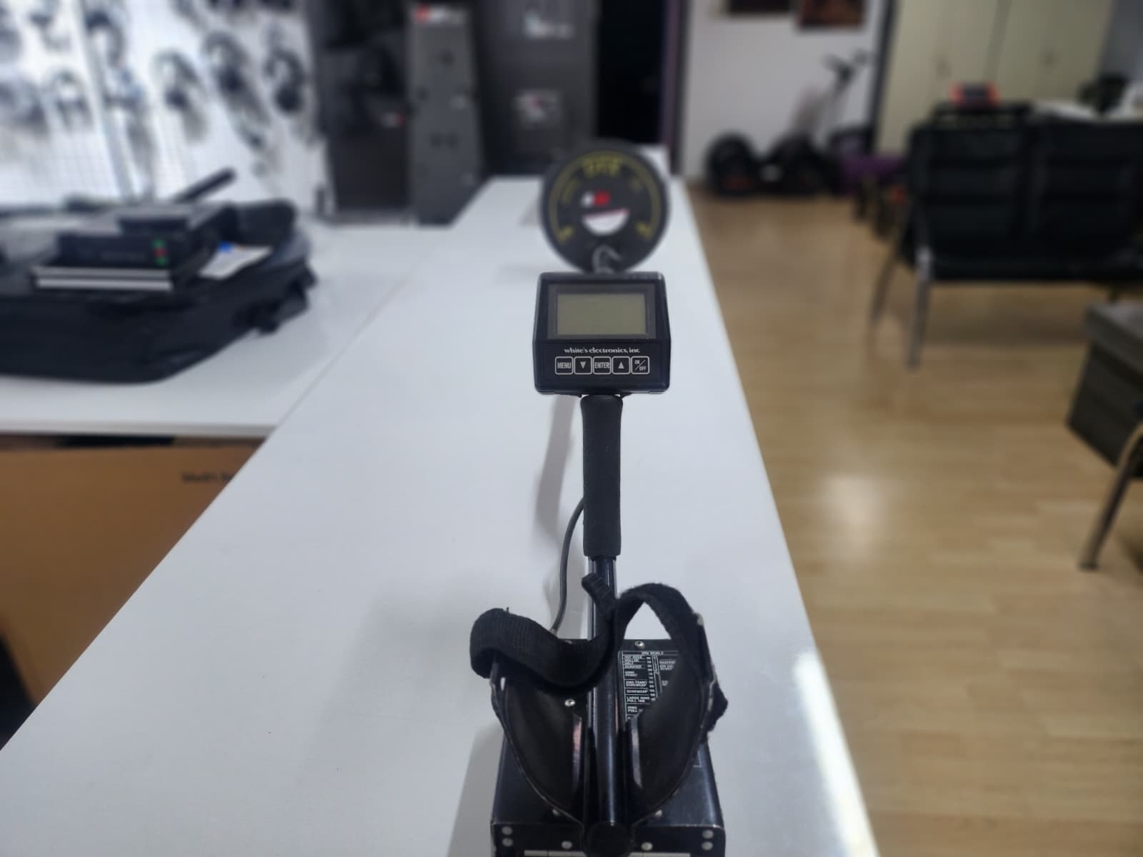 WHITE’S%20DFX%20SPECTRUM%20E-Serisi%20Metal%20Dedektörü